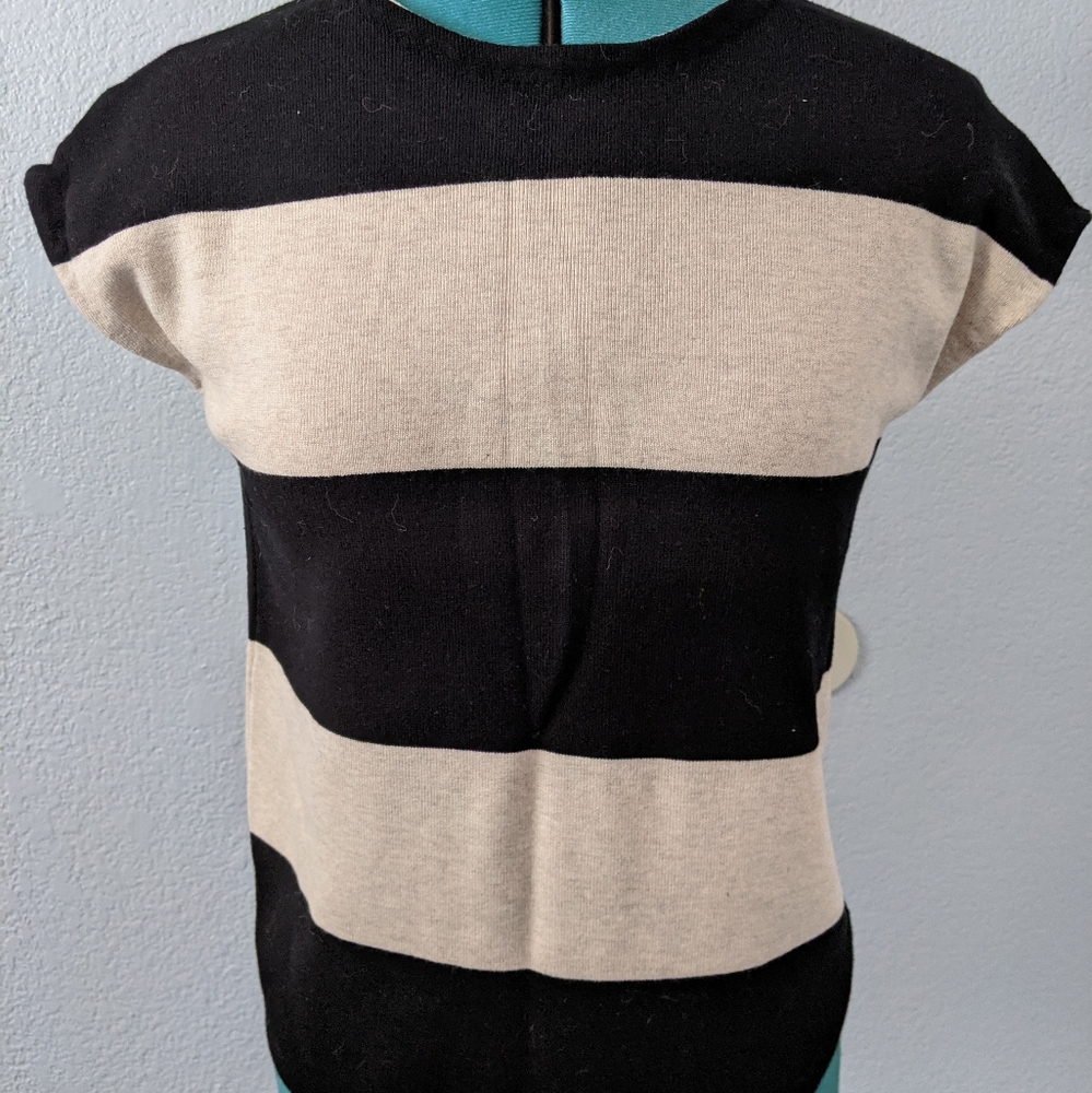 Striped short-sleeve sweater size small